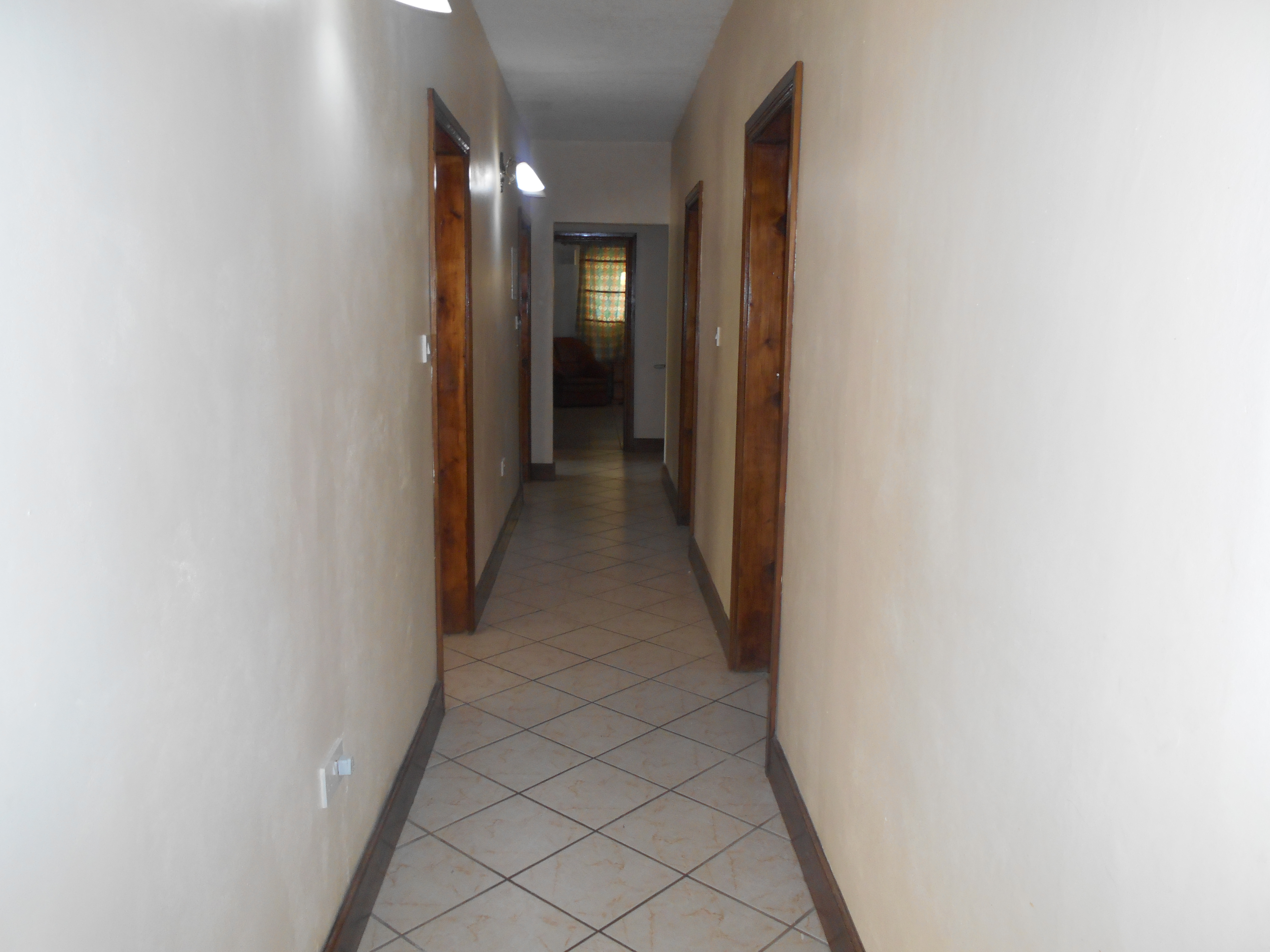 4 bedrooms, 3 baths ground floor apt