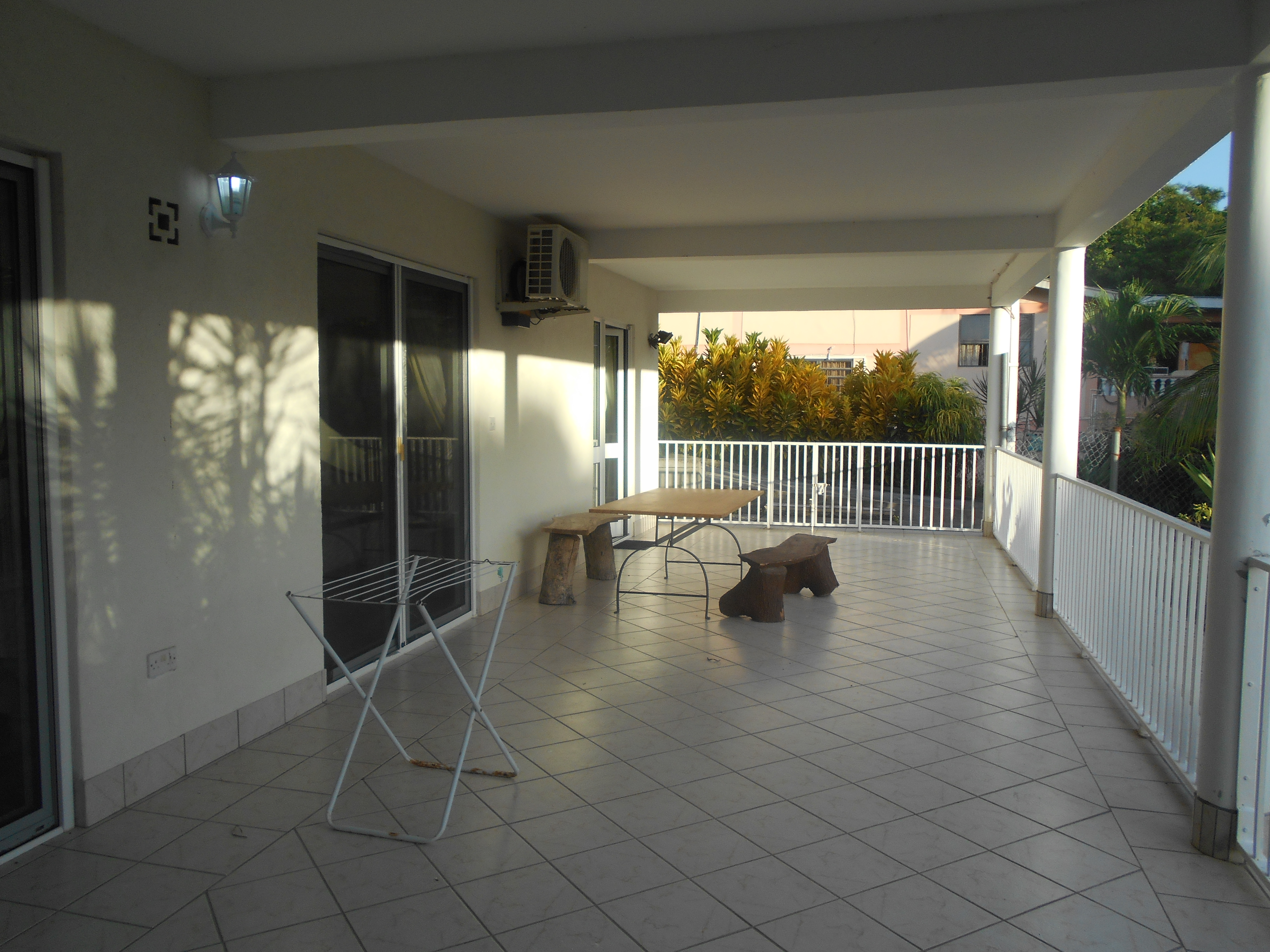 4 bedrooms, 3 baths ground floor apt